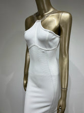 Charger l&#39;image dans la galerie, Elegant Fashionable White Sexy Halter Neck
