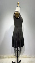 Cargar imagen en el visor de la galería, Stretch Knit Black Striped Jacquard
