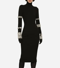 تحميل الصورة في معرض عارض ، Luxury Long Sleeve Crystal Bandage Dress
