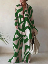 Cargar imagen en el visor de la galería, Women Printed Full Sleeve Long Cardigan
