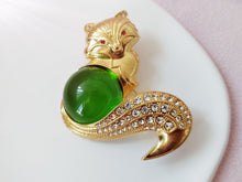Load image into Gallery viewer, High Grade Vintage animal brooch for lady
