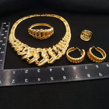 تحميل الصورة في معرض عارض ، Italian Golden Jewelry Set
