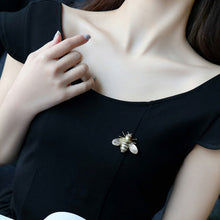 Load image into Gallery viewer, High Fashion Bee Brooches w/ Rhinestone
