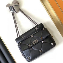 Charger l&#39;image dans la galerie, Luxury Brand Handbag Rivets

