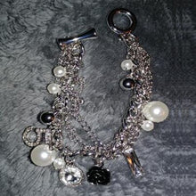 Charger l&#39;image dans la galerie, Bracelets à glands en perles tendus
