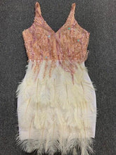 将图片加载到图库查看器，High Quality Pink White Feathers Rayon Bandage - Jane&#39;s Island

